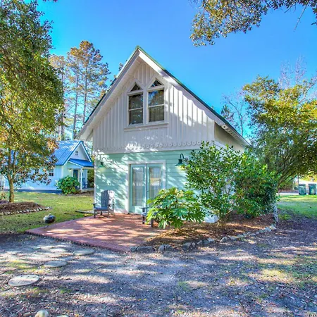 Ic1 Little Lifeboat House Dog Friendly Villa
